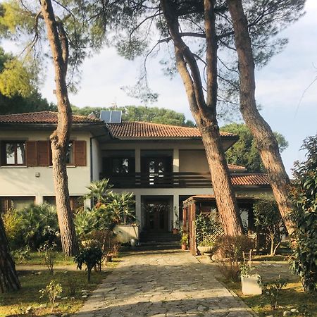 Beau Rivage - Room Studio In Villa Santarcangelo di Romagna Bagian luar foto